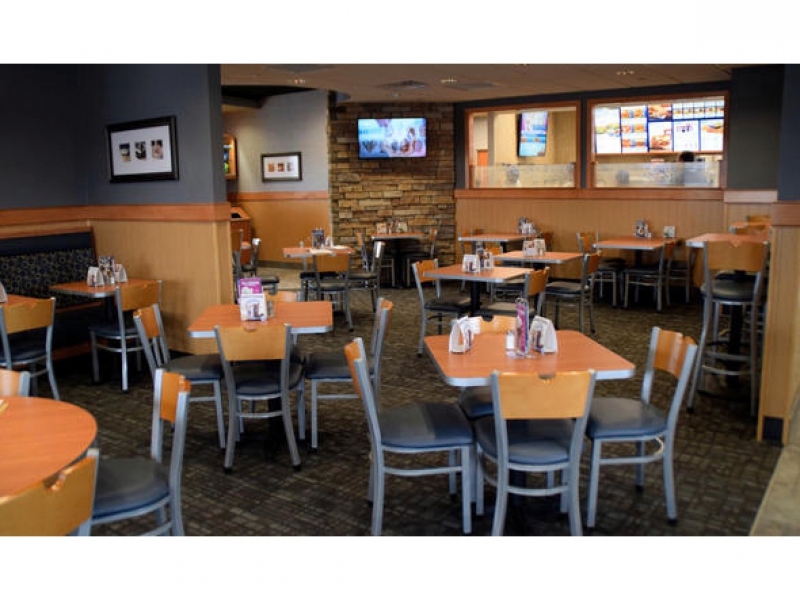 The dining room of the Woodbury Culver’s offers lots of differen